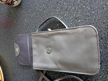 Te koop telefoon.tasjes in een koop beschikbaar voor biedingen