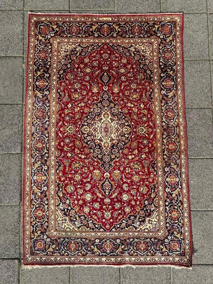 100% silk/zijd Perzisch Tapijt Kashan (Fallah) 200 x 135 cm, Huis en Inrichting, Stoffering | Tapijten en Kleden, Zo goed als nieuw