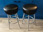 Vintage barkruk jaren 50 60 2 stuks zwart skai bekleding, Huis en Inrichting, Barkrukken, 2 krukken, Ophalen, Zo goed als nieuw