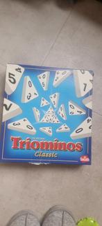 Triominos Classic - Leuk familiespel!, Hobby en Vrije tijd, Gezelschapsspellen | Bordspellen, Een of twee spelers, Ophalen of Verzenden