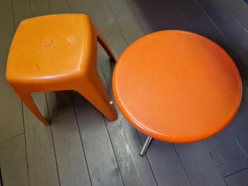 Retro!! Design!! Krukjes oranje o.a. FLAIR beschikbaar voor biedingen