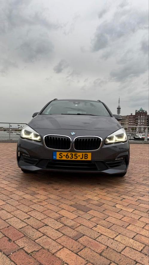 BMW 2-Serie Active Tourer 218i 140pk AUTOMAAT 2019 Sportline, Auto's, BMW, Particulier, 2-Serie Active Tourer, ABS, Achteruitrijcamera