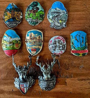 Oude wandelstok schildjes of balhoofdplaatjes

Nummer 3 beschikbaar voor biedingen