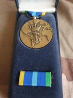 Marine medaille in doosje met baton, Nederland, Marine, Verzenden