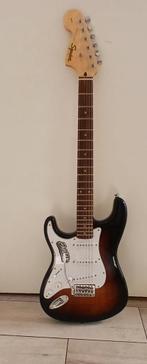 Linkshandige Squier Affinity Stratocaster, Muziek en Instrumenten, Fender, Met versterker, Ophalen of Verzenden, Zo goed als nieuw