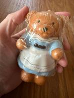 Kaars beertje met jurkje, Verzamelen, Beren en Cherished Teddies, Ophalen of Verzenden, Nieuw, Overige typen, Overige merken