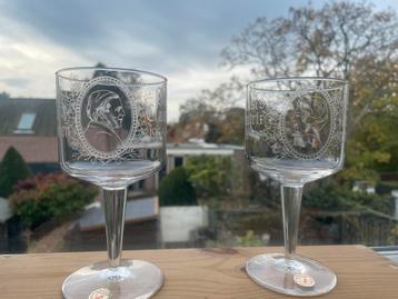 Leerdam Beatrix & Claus Bronzen Huwelijk Glazen. Koningshuis beschikbaar voor biedingen