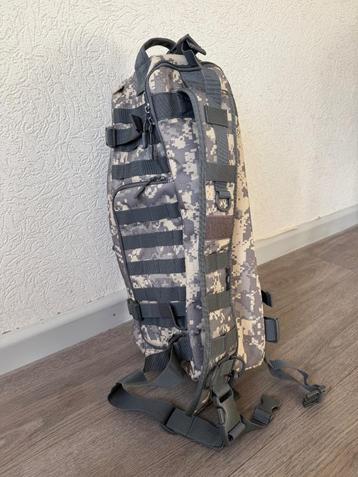 Tactical slingbag te koop acu camo beschikbaar voor biedingen