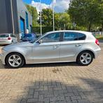 Nette BMW 1 serie 120i e87 150pk 2005 Grijs 120 5drs, Auto's, 1-Serie, Euro 5, Achterwielaandrijving, 1995 cc