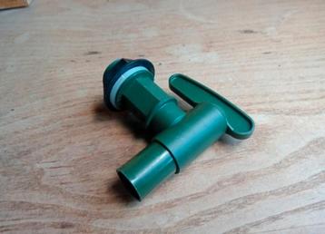 Kraantje voor regenton en jerrycan  beschikbaar voor biedingen