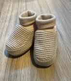 Hema - beige slofjes | 0-4 mnd, Kinderen en Baby's, Babykleding | Schoentjes en Sokjes, Slofjes, Jongetje of Meisje, Ophalen of Verzenden