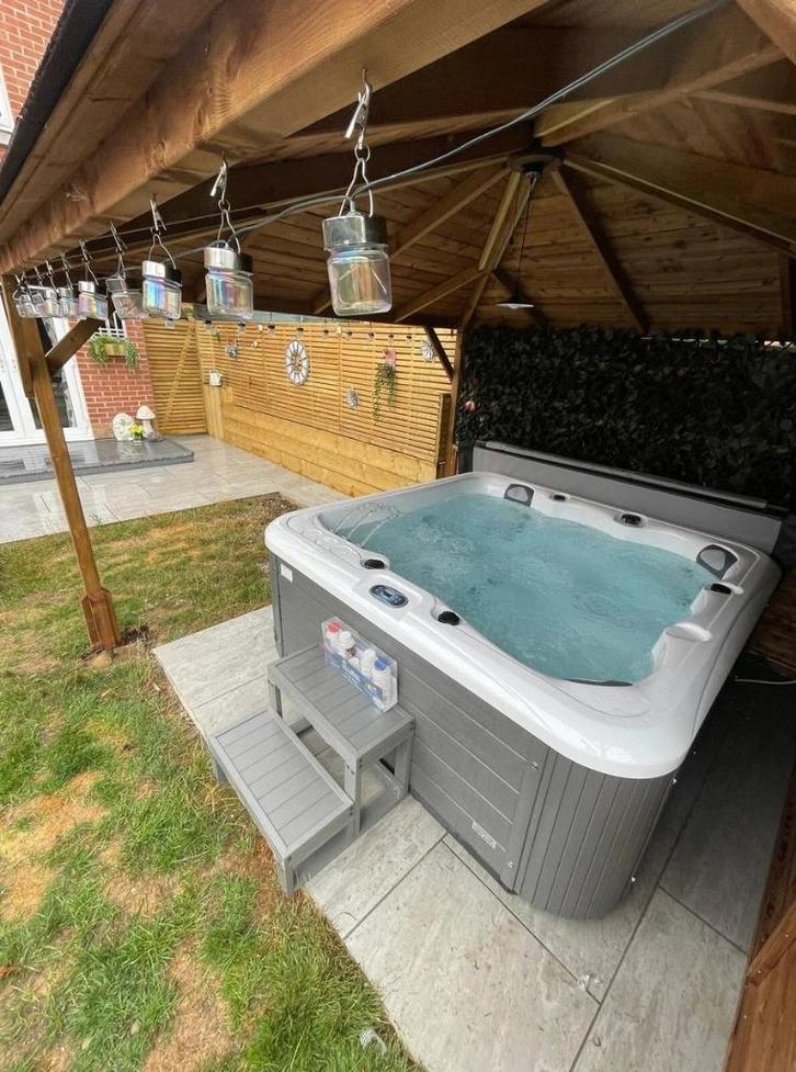 BALBOA JACUZZI 6 PERSONEN, Tuin en Terras, Bubbelbaden en Hottubs, Gebruikt, Vast, Afdekzeil, Filter, Pomp, Trap, Ophalen