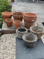 Terracotta en rieten bloempotten, Ophalen, Rond, Zo goed als nieuw, Minder dan 25 cm