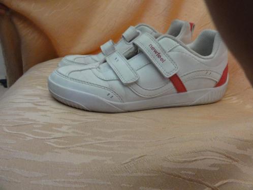 NEWFEEL witte sportschoenen - maat 33, Kinderen en Baby's, Kinderkleding | Schoenen en Sokken, Zo goed als nieuw, Sportschoenen