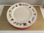 Dinerborden nog 2 stuks Wedgwood Windsor Christmas kerst, Ophalen of Verzenden, Zo goed als nieuw, Bord(en), Wedgwood