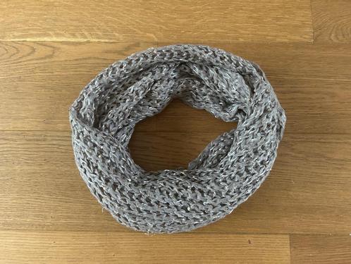 Mooie loop sjaal / col met kleine pailletjes, Kleding | Dames, Mutsen, Sjaals en Handschoenen, Sjaal, Ophalen of Verzenden