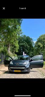 Peugeot 107 1.0 12V 3DR 2010 Grijs, Auto's, Peugeot, Voorwielaandrijving, 4 stoelen, 68 pk, Handgeschakeld