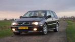 Volvo V40 2.0L. Zwart (2003), Voorwielaandrijving, 136 pk, 1948 cc, 4 cilinders