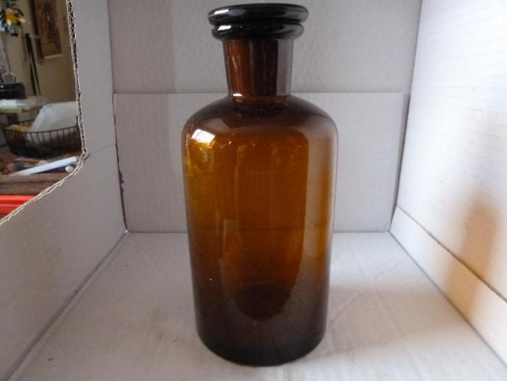Apothekers fles bruin met stop, Antiek en Kunst, Antiek | Glas en Kristal, Ophalen of Verzenden