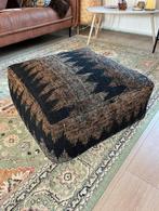 Grote poef van Basic Label, Huis en Inrichting, Ophalen, Orientaals, Zo goed als nieuw, 50 tot 75 cm