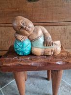 Houten beeldje kind op bal - Aziatisch, Antiek en Kunst, Kunst | Beelden en Houtsnijwerken, Ophalen of Verzenden