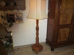STAANDE SCHEMERLAMP, Ophalen, Zo goed als nieuw, Hout, 100 tot 150 cm