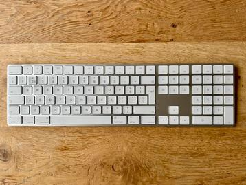 Apple Magic Keyboard + numeriek toetsenbord (zilver/wit) beschikbaar voor biedingen