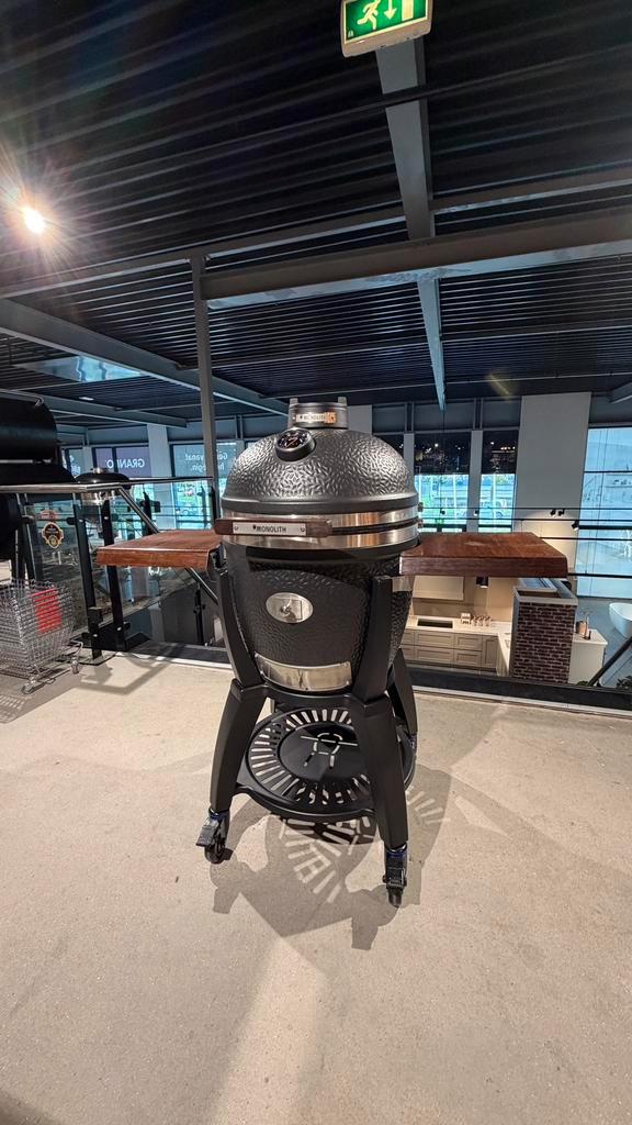 Monolith Avantgarde Showmodel, Tuin en Terras, Houtskoolbarbecues, Nieuw, Met accessoires, Ophalen of Verzenden