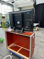 Mobiele TV in houten kast., Ophalen, Gebruikt