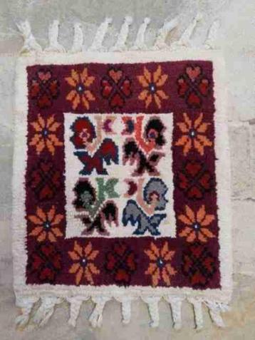 vintage handgeknoopt tapijtje frisse kleuren 49/43 beschikbaar voor biedingen