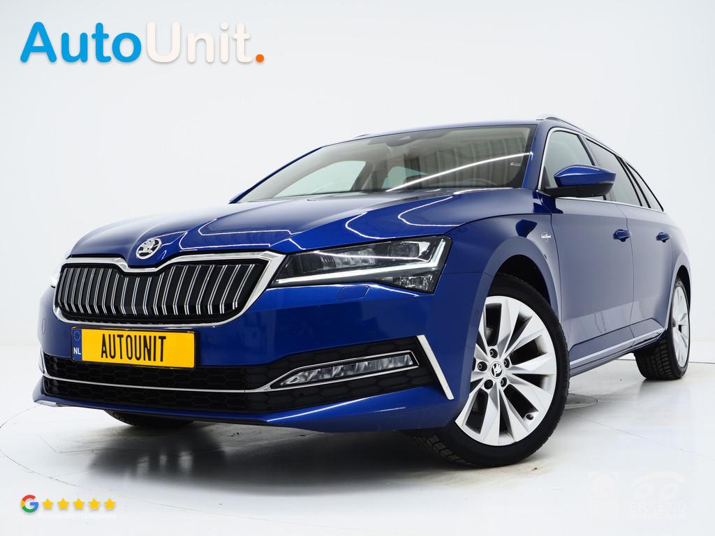 Skoda Superb Combi 1.4 TSI iV Laurin & Klement | Panoramadak, Auto's, Skoda, Gebruikt, Zwart, 4 cilinders, Blauw