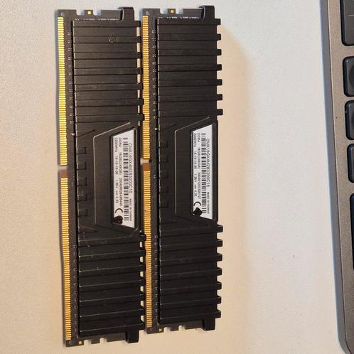 Corsair Vengeance 16GB PC4-3200 desktop geheugen, Computers en Software, RAM geheugen, Gebruikt, Desktop, 16 GB, DDR4, Verzenden