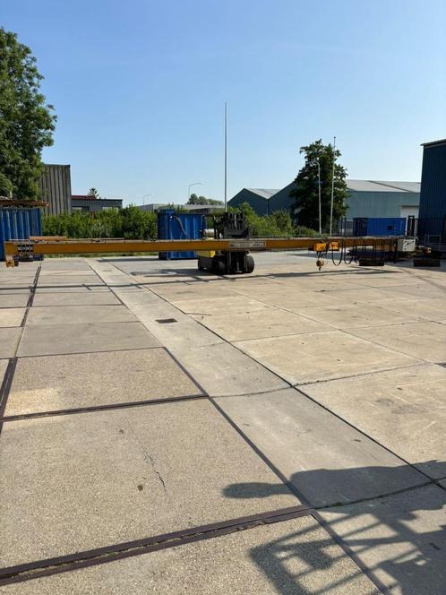 14900mm lange KONE bovenloopkraan 2000kg hefvermogen, Doe-het-zelf en Verbouw, Lieren en Takels, Gebruikt, Elektrisch, Ophalen
