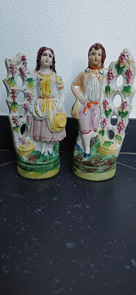 Antieke aardewerken beeldjes, uit Staffordshire, Engeland, Antiek en Kunst, Antiek | Keramiek en Aardewerk, Ophalen of Verzenden