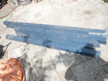 Tuin hout palen beschikbaar voor biedingen