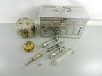 Lot oude en vintage medische instrumenten, Antiek en Kunst, Antiek | Gereedschap en Instrumenten, Ophalen of Verzenden