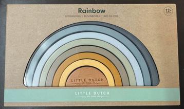 Little dutch houten regenboog beschikbaar voor biedingen