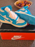 Air Jordan 1 Retro High OG "UNC Reimagined", Kleding | Heren, Schoenen, Ophalen of Verzenden, Nieuw, Blauw