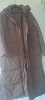 Te koop bruine gewatteerde lange jas, Jus de Pom, Kleding | Dames, Ophalen of Verzenden, Zo goed als nieuw, Bruin