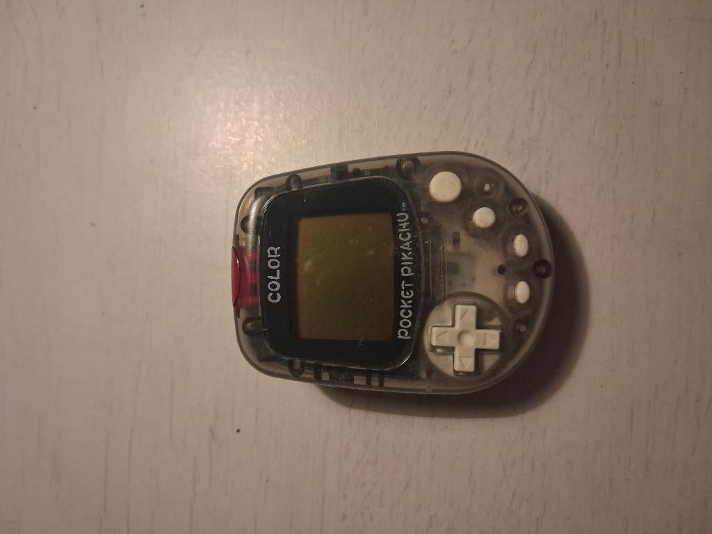 Pikachu pocket color japans, Spelcomputers en Games, Spelcomputers | Nintendo Game Boy, Ophalen of Verzenden, Zo goed als nieuw