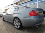 BMW 3-serie 320i Executive Airco, Auto's, Stof, Zwart, 4 cilinders, 150 pk