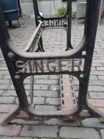Aangeboden Singer industrieel naaimachine onderstel, Tuin en Terras, Ophalen, Rechthoekig