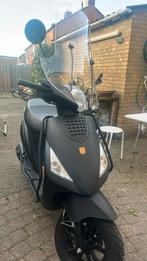 Scooter te koop, Fietsen en Brommers, Snorfietsen en Snorscooters, Overige merken, Ophalen of Verzenden, Zo goed als nieuw, Benzine