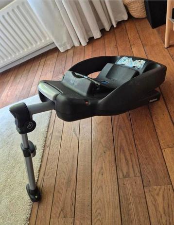 Isofix maxicosi base beschikbaar voor biedingen