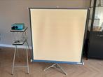 Complete set diaprojector, bijbehorende tafel en scherm, Audio, Tv en Foto, Projectieschermen, Ophalen of Verzenden, Gebruikt