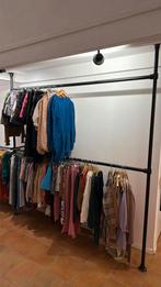 Kledingrek winkel, Ophalen, Zo goed als nieuw