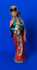 Vintage Japanse Geisha in klederdracht pop, Verzamelen, Poppen, Ophalen of Verzenden, Zo goed als nieuw, Pop