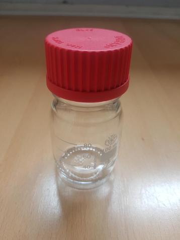 100ml laboratorium flesje, €2,00 per stuk beschikbaar voor biedingen