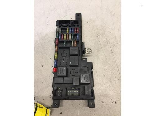 Zekeringkast van een Volvo S80, Auto-onderdelen, Elektronica en Kabels, Volvo, Gebruikt, 3 maanden garantie, Ophalen of Verzenden