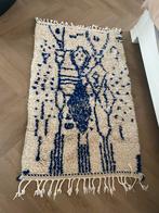 Handgeknoopt Marrokkans kleed, Berber wit met blauw, Huis en Inrichting, Stoffering | Tapijten en Kleden, Blauw, 200 cm of meer